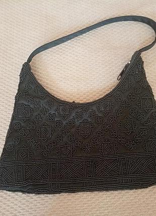 Маленька чорна сумочка