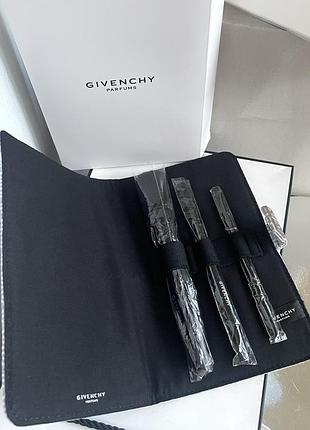 Оригінал. набір пензлів для макіяжу від givenchy в пеналі