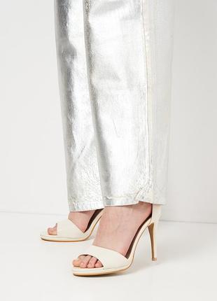 Босоніжки не підійшли (