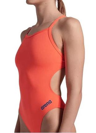 Женский слитный купальник arena 004767400 w team swimsuit light drop solid fl fluo red
