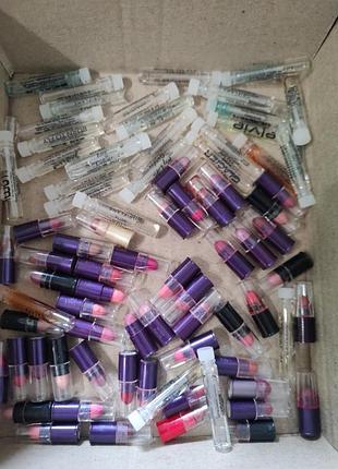 Пробніки парфум та помад від оріфлейм