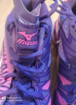 Футзалки 
mizuno 3