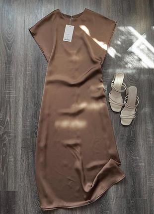 Атласні сукні