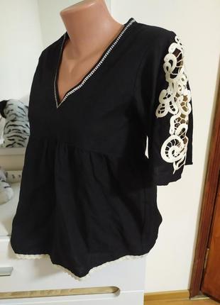 Чорна блуза для вагітних з вишивкою zara