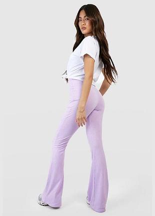 Новорічна акція легінси лосіни кльош фіолетові лілові бузкові в рубчик завужені скінні