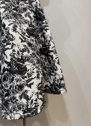 Сукня в квітковий принт 4