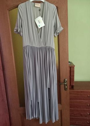 Платье изысканное.длинное.вечернее
38/м/46 erika cavallini