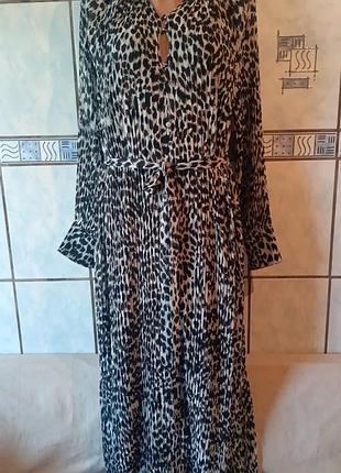 Плиссированное платье callery