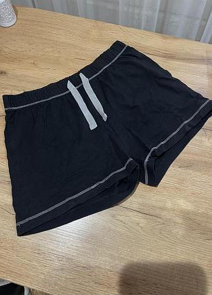 Шортики легенькі