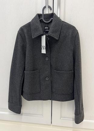 Мяка курточка zara