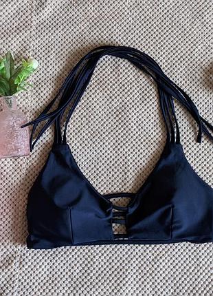 Ліф , красивий від купальника