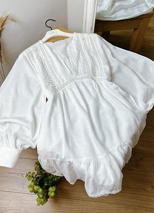 Сккня zara з вишивкою
