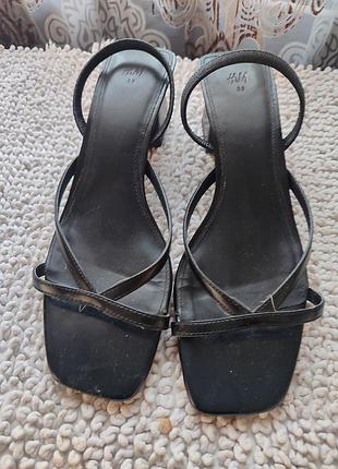 Босоножки zara