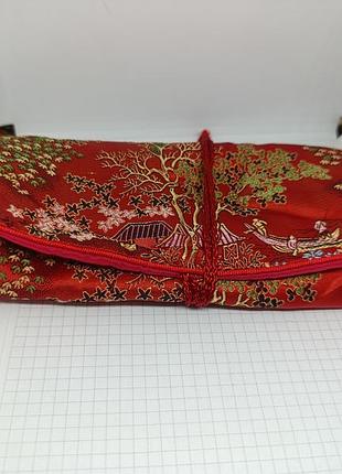 Дорожный несессер для украшений.