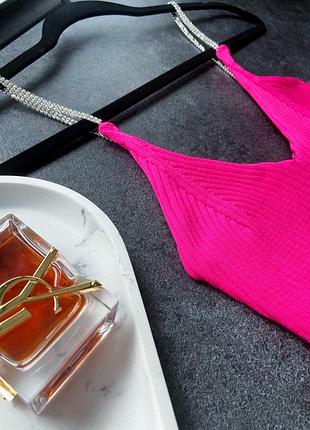 Розовый топ