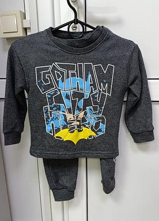 Костюм на мальчика 4 р.