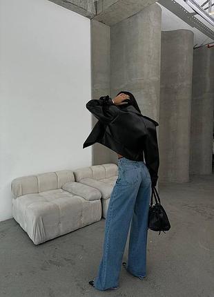 Супер стильні джинси труби