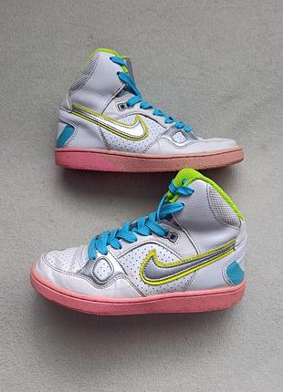 Кроссовки nike женские