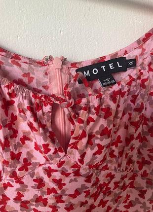 Лёгкое платье в бабочку 5