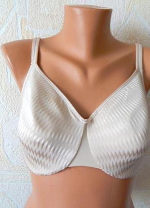Мягкий бюстгальтер на большую грудь