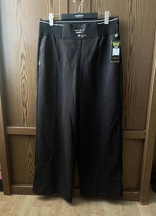 Чорні жіночі штани розмір 48 нові