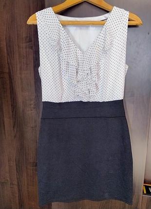 Міні сукня з рюшиками в зоні грудей.