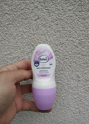 Жіночий кульковий антиперспірант balea extra dry 50 мл
