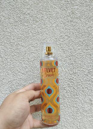 Жіночий парфумований спрей для тіла velvet crush 235 мл