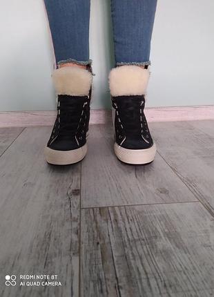 Converse chuck taylor platform plus. конверсивные замшевые ботинки высокие кроссовки хайтопы