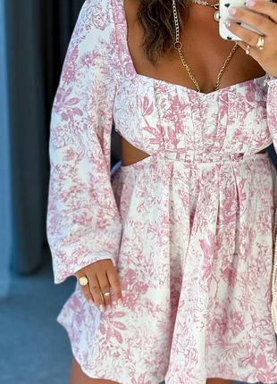 Жіноча літня відверта коротка сукня міні із декольте і відкритою спинкою рожева