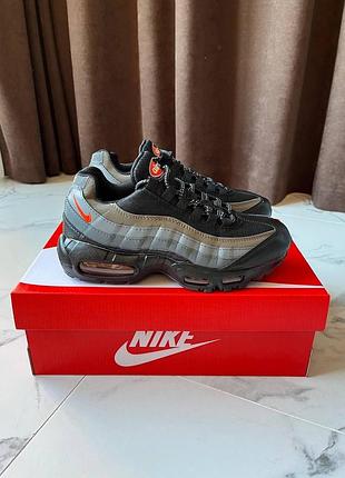 Чоловічі спортивні демісезонні кросівки nike air max 95 black picante reflective мужские демисезонные кроссовки на осінь, весну замша шкіра