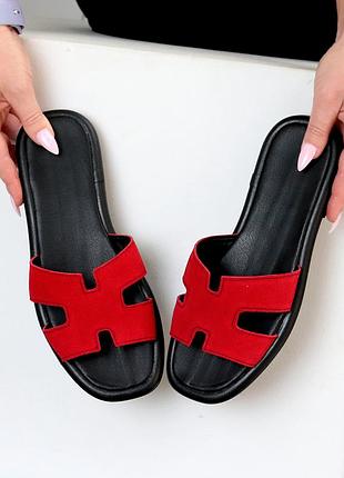 Женские шлепанцы