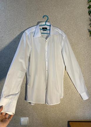 Біла чоловіча сорочка hugo boss, slim fit