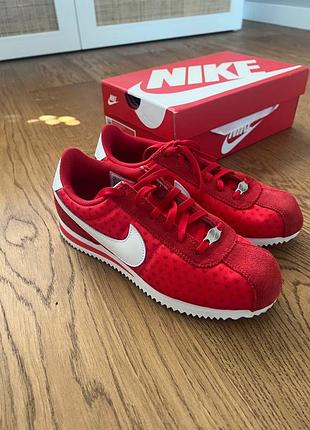 Nike cortez valentine’s day edition eur 38