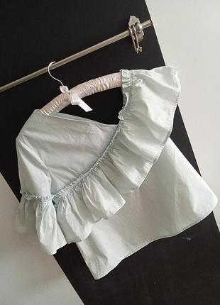 Блуза,интересна и нежная topshop