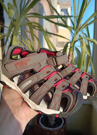 Сандалі на хлопчика .