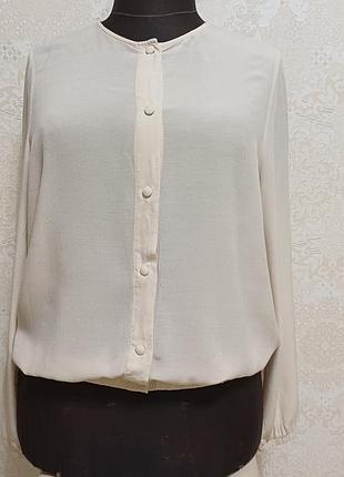 Блузка женская брендовая, 100% вискоза, размер m (на этикетке), но по замерам может и на большее.
