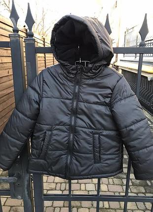 Демисезонная курточка девочке