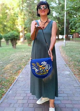 Синя сумка через плече з вишивкою стрічками, ручна робота. український стиль.