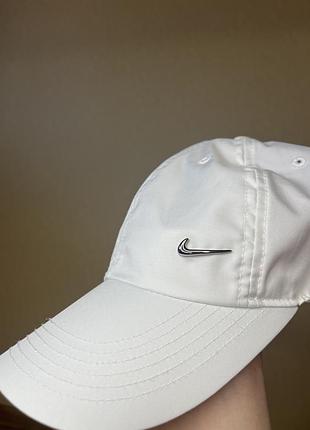 Кепка nike с металическим свушем