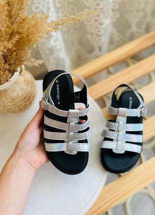 Босоніжки сандалі 5