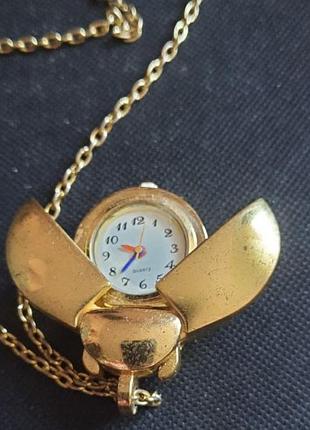 Часы - кулон "божья коровка" ,рабочие . 19т