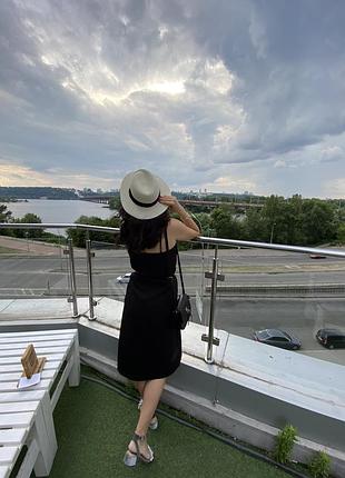 Сукня чорна