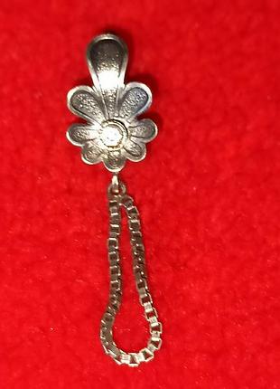 Винтажная серебряная серьга с фианитом с английским замком из ссср в наличии одна штука