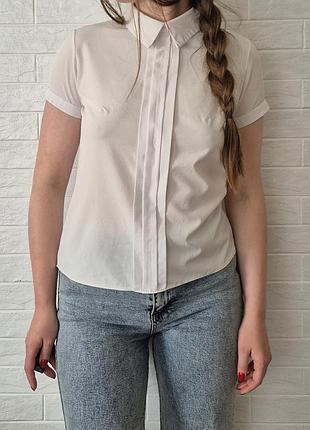 Белая блуза