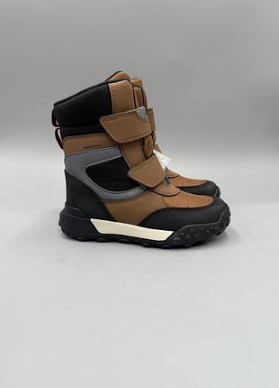 Зимові черевики geox trekkyup 34