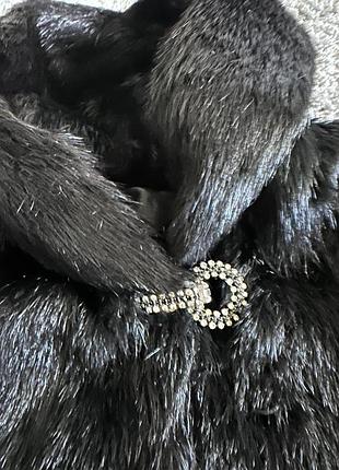 Шикарна шуба з хутра ондатри. .