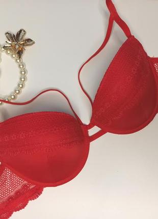 80b / 36b эффектный трендовый красный бюстгальтер пуш ап с портупеей  secret possessions