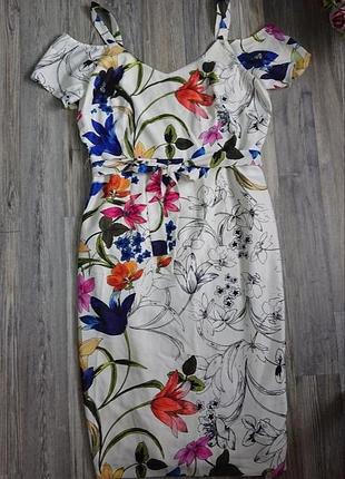 Красивое летнее платье в цветы с поясом р. 46/48
