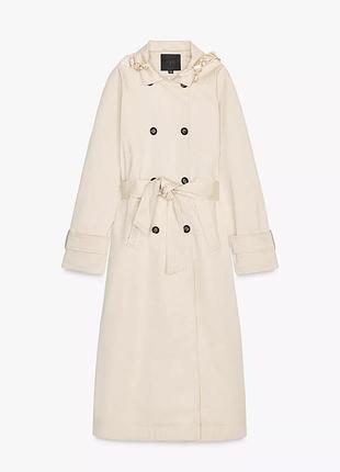 Довгий тренч з хусткою
